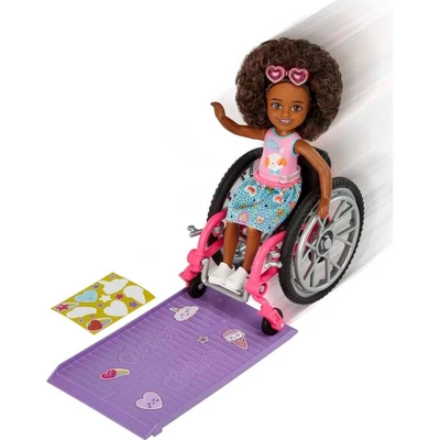 Barbie Chelsea Wheelchair Doll - Puppy Shirt - Image 3