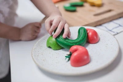 Plantoys| Wonky Fruit & Vegetables - Image 8