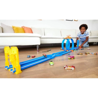 Hot Wheels Ultra Hots Wild Drive Drag Race Trackset - Image 2