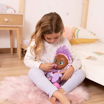 Cry Babies Kiss Me Princess Ivy 12" Baby Doll With Bonus Accessories - Image 5