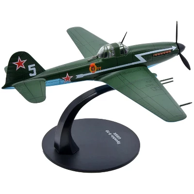 Ilyushin IL-10 Ground Attack Aircraft (USSR 1944) 1/72 Diecast Model By Warbirds Of WWII - Image 3
