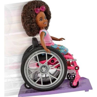 Barbie Chelsea Wheelchair Doll - Puppy Shirt - Image 2